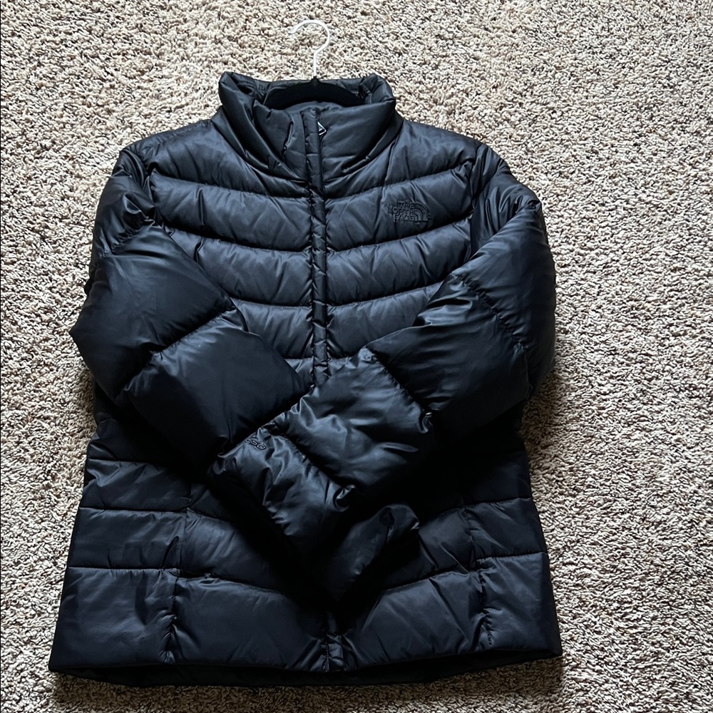 The North Face Women's Black Puffer Jacket 550